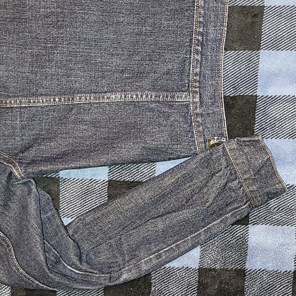 Y2k. Guess. Denim Jacket. Like-new. Women's size XL - Picture 11 of 13
